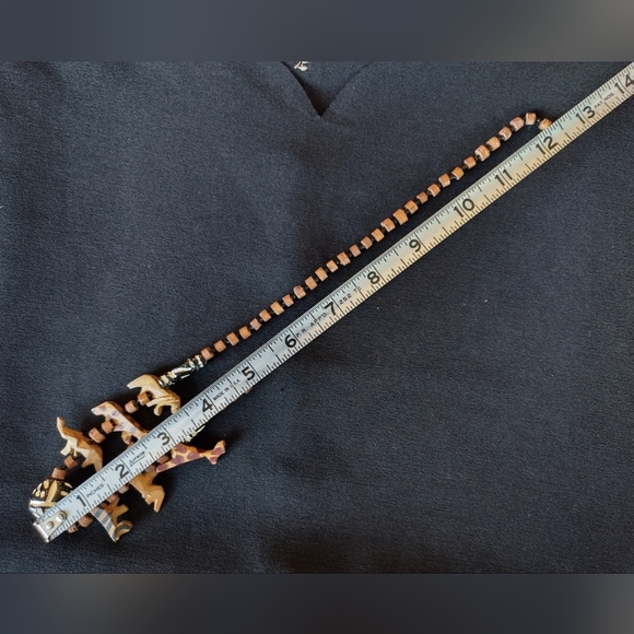 Handcrafted Wooden And Beaded African Animal Necklace - Picture 7 of 8